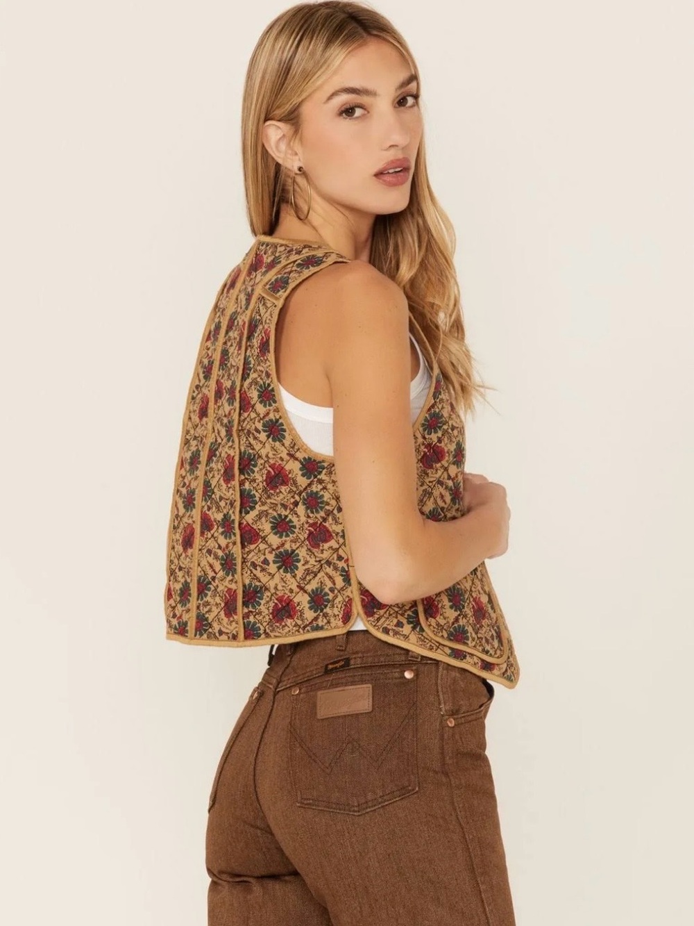 Free People Kenzie Quilted Vest size M Boho Festival Cottage - Picture 2 of 10